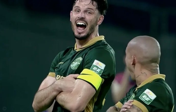 梦幻开局！奥斯卡力压吕焯毅破门，玉昆2-0英博