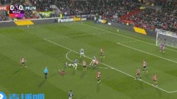 曼联逆转“小蜜蜂”双响惊动英超