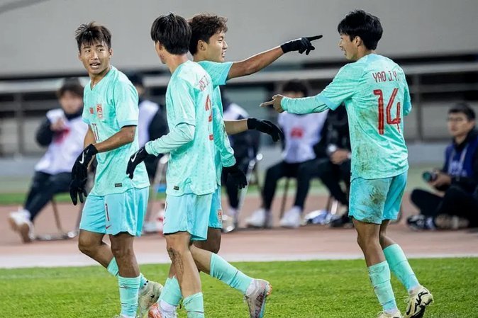 U17国少爆冷负印尼，绝境之下全力自救出线