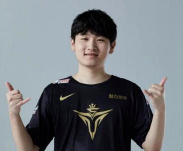 李昊炎 vs 同龄对手：谁更胜一筹？