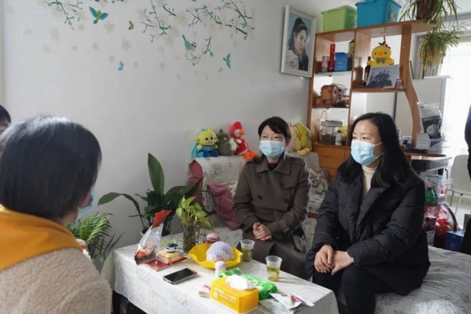 申花理疗师临危受命助久事男篮夺冠