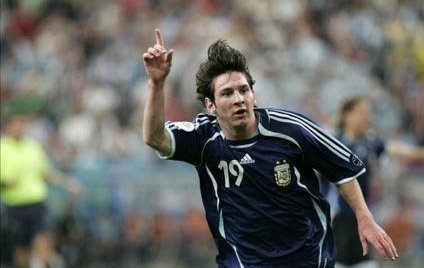 2010年世界杯 Messi颗粒无收，质疑C罗是否合理？