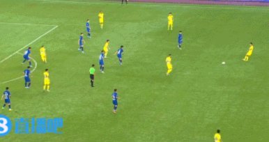 中超-肯帕努破门哈达斯进球被吹 铜梁龙1-0津门虎
