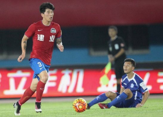 中超：河南1-2海港，古斯塔沃绝平被吹，克劳德复出破门