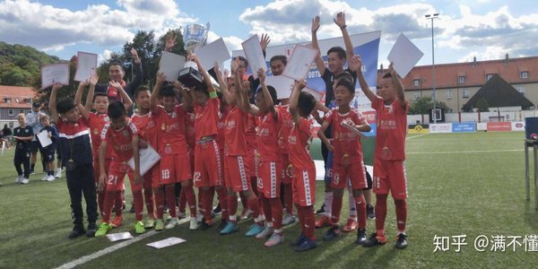 董路：中国足球小将已经超过日本！我带队8战全胜，9年没输过