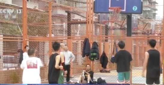 这个青少年区，实际有20个活人吗？我也减少来的次数吧