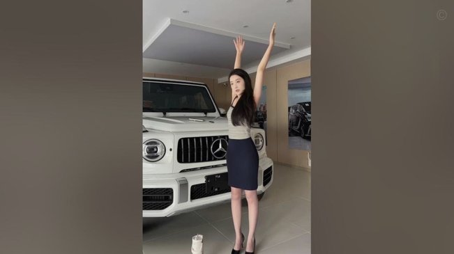 刚看了二手车直播回放他说CC只是小将真人秀演员，只当了2年演员，不欠老董9年账单