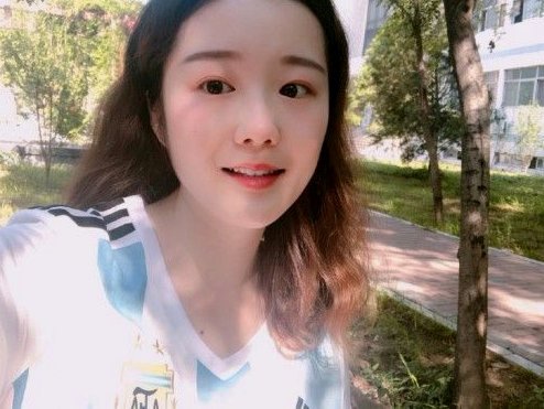 中国女球迷世界杯上被阿根廷人求婚：不回国了嫁去阿根廷了