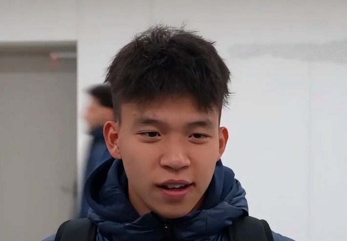 浙媒曝王钰栋收到多家欧洲球队邀请 赛季后留洋非天方夜谭
